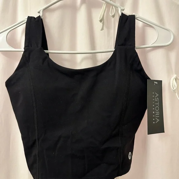 NEW with tags Astoria Activewear LIVE LUXE Crossed Sports Crop - Picture 4 of 7